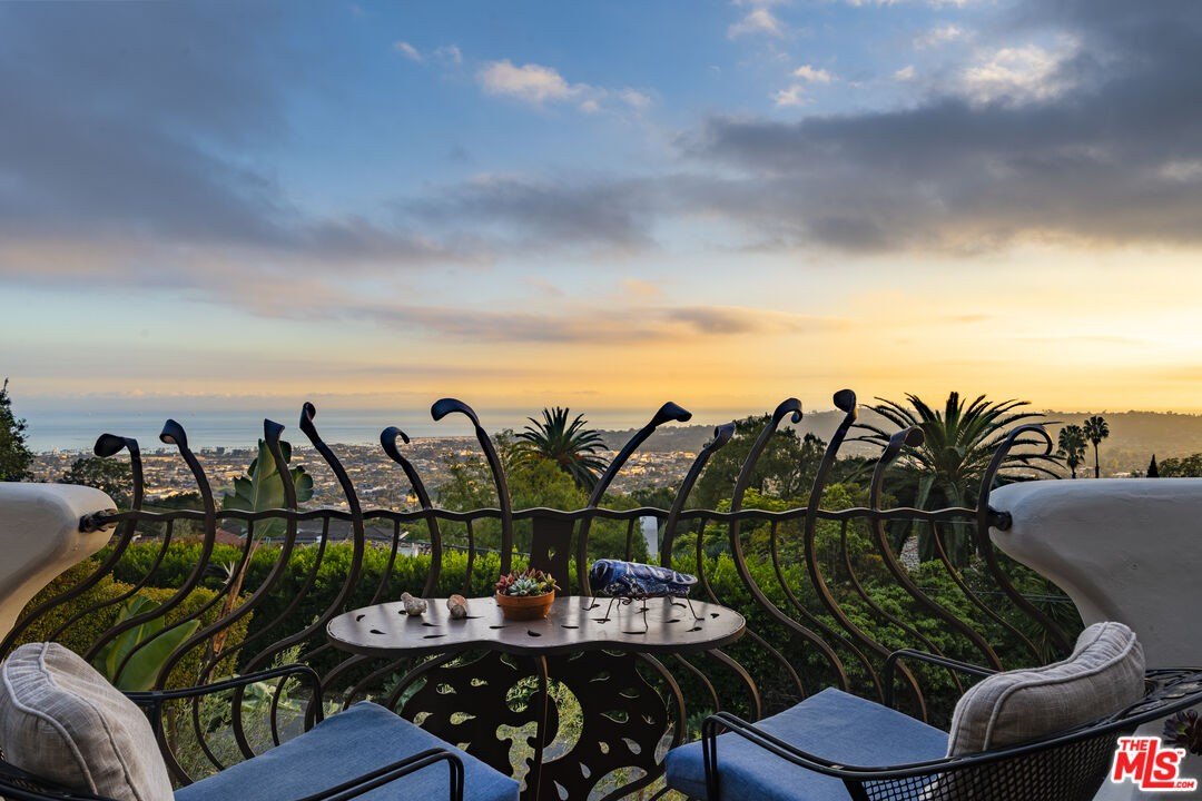 1720 Mission Ridge Rd