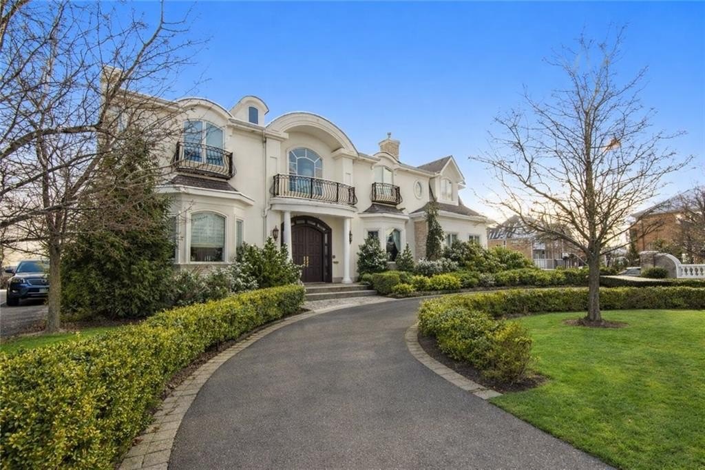 14 Ottavio Promenade