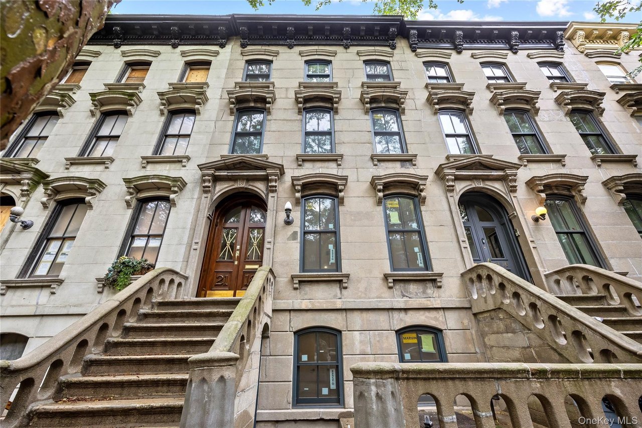 2118 45th Ave Units 1 & 2